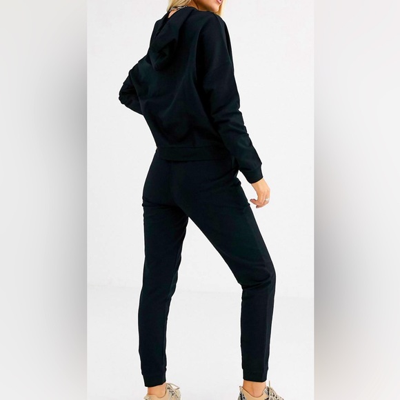 ASOS tracksuit - Picture 1 of 4